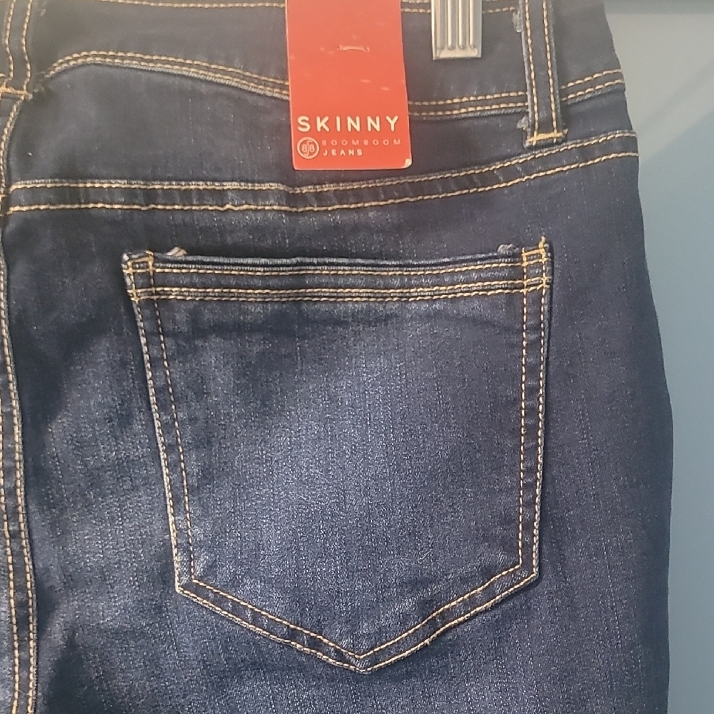 DKNY Women's Ripped Dark Blue Skinny Jeans - Picture 9 of 16